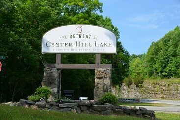 منتجع The Retreat At Center Hill Lake