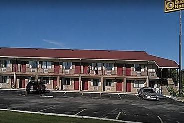 モーテル Budget Host Inn