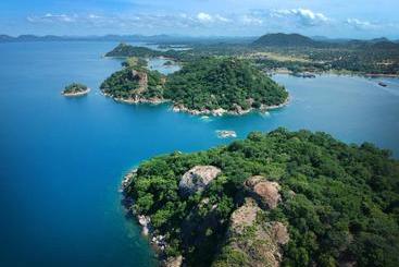 پانسیون Monkey Bay Beach Lodge