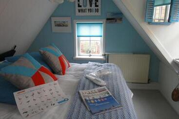 住宿加早餐  Bed En Breakfast Kamers En Meer Het Spookhuis