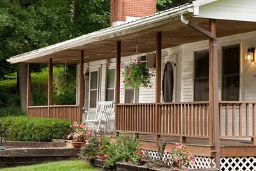 مبيت وإفطار The White Oak Inn
