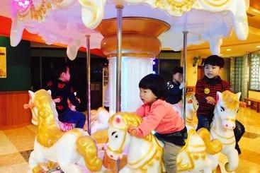 هتل Uniresort Lukang