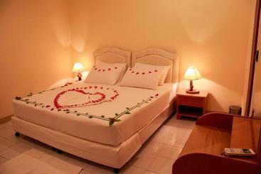 پانسیون Horsburgh Island Guesthouse