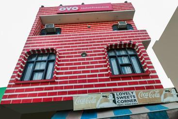 Oyo 28176 Hotel President