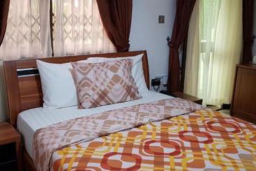 Ibisa Hotel Takoradi