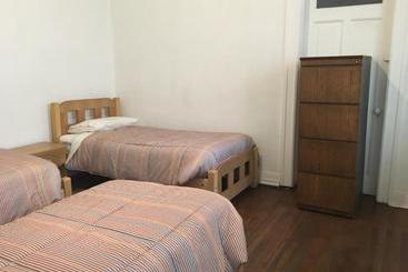هاستل Hostal Héroes