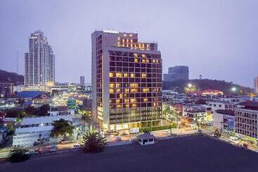 هتل Somerset Harbourview Sri Racha