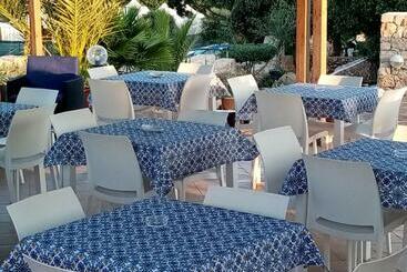 Residence Punta Sottile Lampedusa 150 Mt Dalla Spiaggia Cala Francese