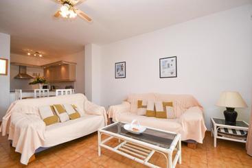 Mare Verde 68   Two Bed