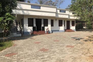 Курорт Ayuryogashram Heritage