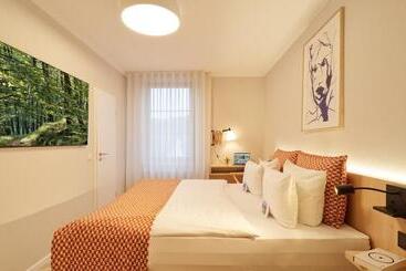 ユースホステル Erasmus Smart   Design B&b