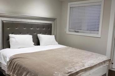 هاستل Toronto Rooms And Suites