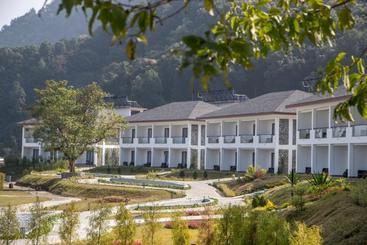 هتل Mountain Glory Forest Resort