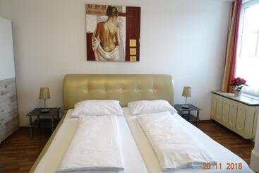ホテル Restaurant Zum Donaueck Mauthausen