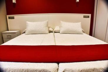 پانسیون Hostal Playa Candor