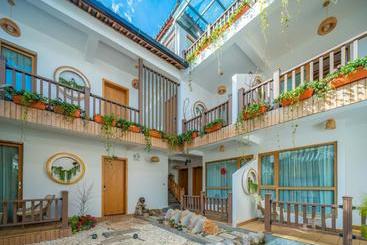 پانسیون Lijiang Nanfu Yinglu Guesthouse
