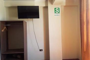 هاستل Cálido Hostal