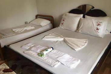 پانسیون Guesthouse Skender Selimaj