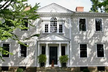 הוסטל The Inn At Kenmore Hall