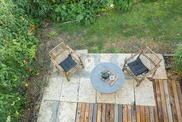 پانسیون Nest Guesthouse