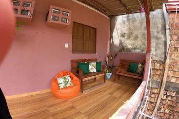 Apiaka Hostel