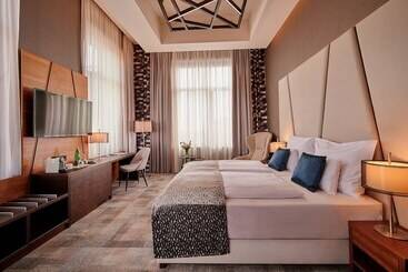 هتل Artis Boutique