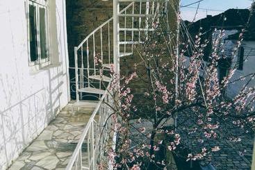 پانسیون Small Room For Two In Private Villa