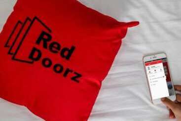 پانسیون Reddoorz Near Halim Perdanakusuma 3