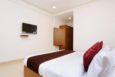 هتل Ayodhya Residency