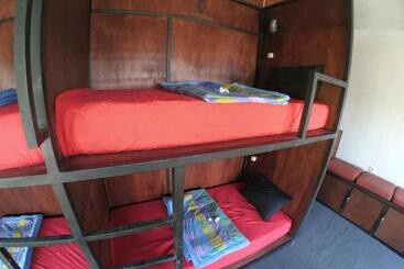 Local Hostel Amed