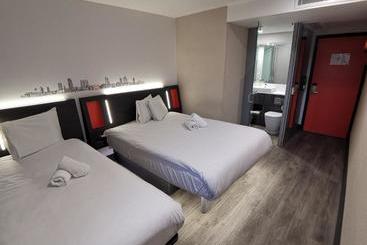 Easyhotel Leeds