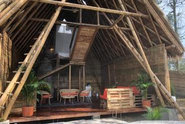 هاستل Samay Glamping Airport