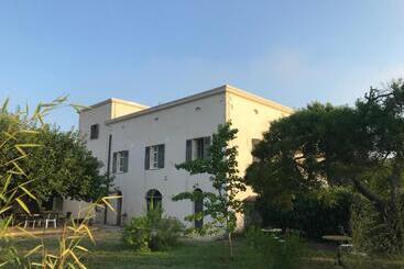 تختخواب و صبحانه A Loghja Di Cavallo Morto