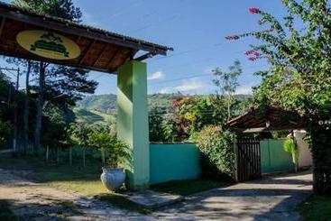 پانسیون Pousada Portal Do Bosque