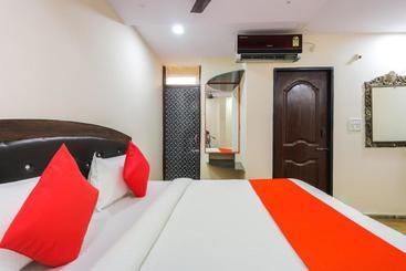هتل Pleasure Palace