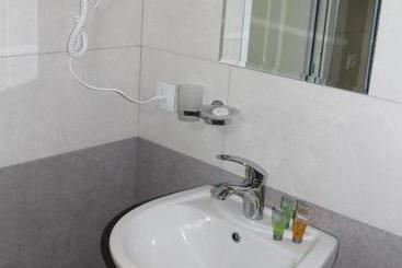 پانسیون Guesthouse Suja