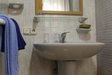 پانسیون Hostal Las Dunas