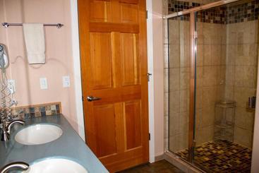 Otter Beach Lodges