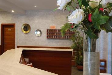 هاستل Hostal Internacional
