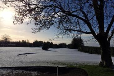 تختخواب و صبحانه Clogher Valley Golf Club