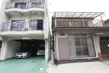 پانسیون Lazy House