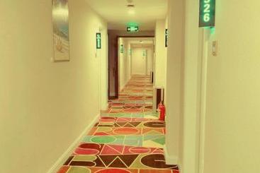 هتل Green Tree Inn Haikou Airpot Shuttle Bus Xiakan Station Shell