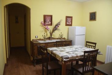 پانسیون Hostal Maury