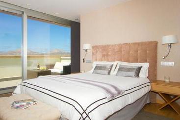 Apartamentos Luxury Marabo Suites
