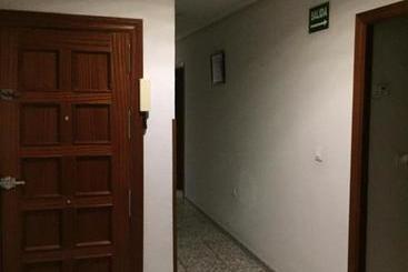 پانسیون Hostal Emiros