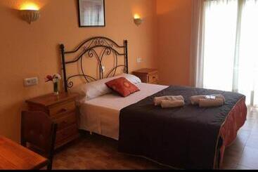 بنسيون Hostal Rural El Caminero