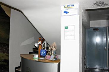 Pension Reina Josefina