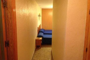 پانسیون Hostal Delfin Verde