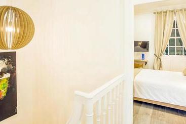 Cayres Suites Surdo
