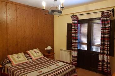 پانسیون Hostal Pampaneira